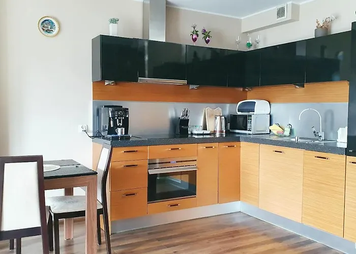 Seaside & Center アパート *